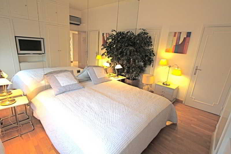 Marazur Apartments Кан Екстериор снимка