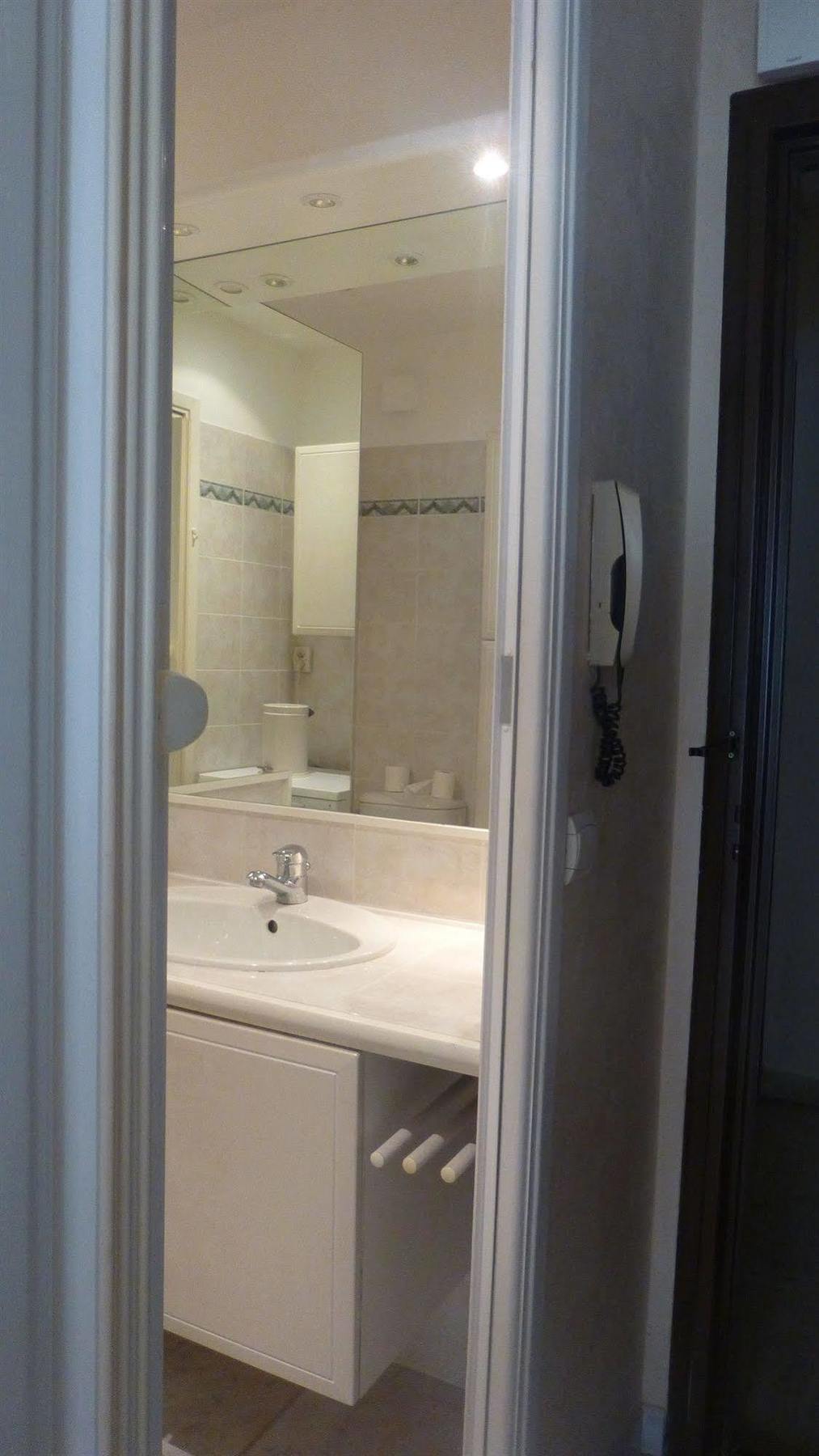 Marazur Apartments Кан Екстериор снимка