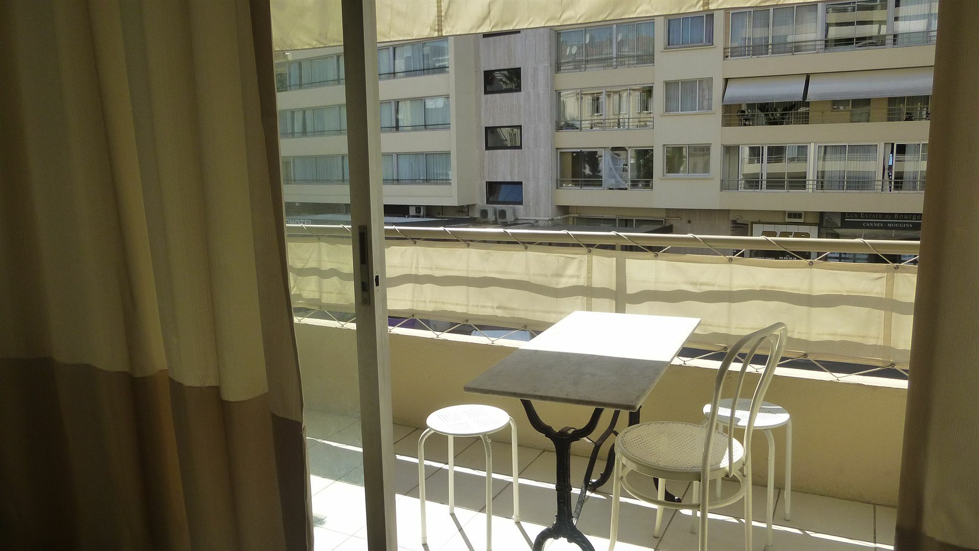 Marazur Apartments Кан Екстериор снимка